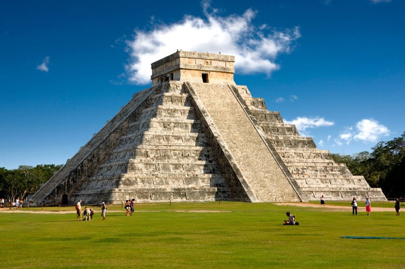 Chichén Itzá in Mexico, visited during the Body & Nourishment Retreat.